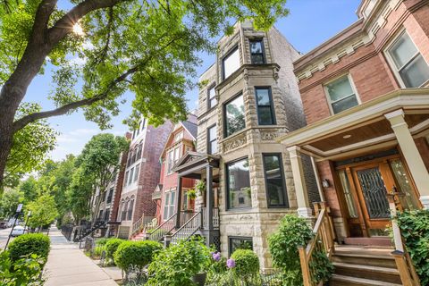 706 W Melrose Avenue 3 Chicago IL 60657