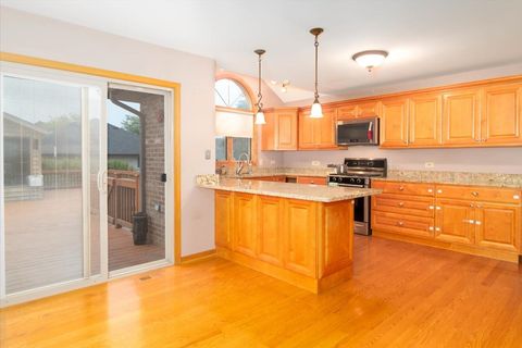 Tiny photo for 12751 S 100th Avenue, Palos Park, IL 60464 (MLS # 12498772)