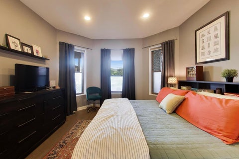 Tiny photo for 4921 N Kenmore Avenue #1, Chicago, IL 60640 (MLS # 12757940)