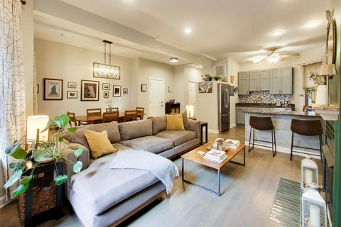 Tiny photo for 4921 N Kenmore Avenue #1, Chicago, IL 60640 (MLS # 12757940)