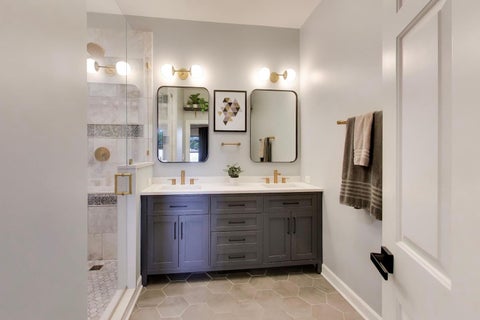 Tiny photo for 4921 N Kenmore Avenue #1, Chicago, IL 60640 (MLS # 12757940)