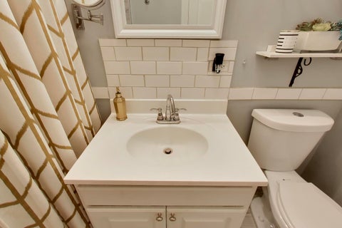 Tiny photo for 4921 N Kenmore Avenue #1, Chicago, IL 60640 (MLS # 12757940)