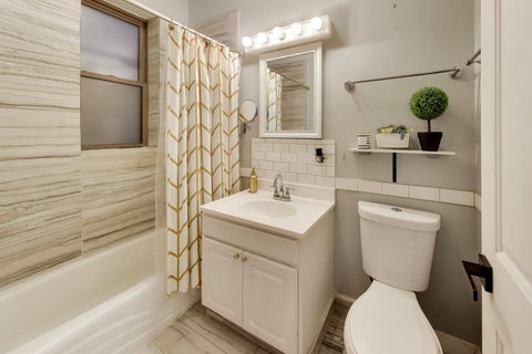 Tiny photo for 4921 N Kenmore Avenue #1, Chicago, IL 60640 (MLS # 12757940)