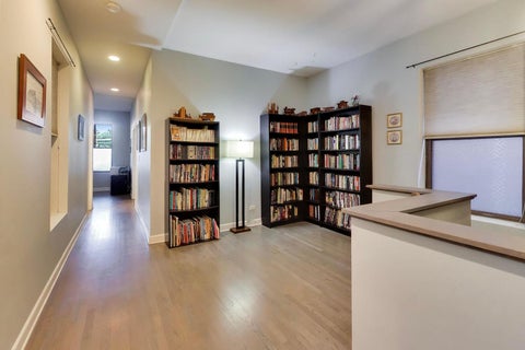 Tiny photo for 4921 N Kenmore Avenue #1, Chicago, IL 60640 (MLS # 12757940)