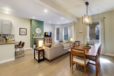 Tiny photo for 4921 N Kenmore Avenue #1, Chicago, IL 60640 (MLS # 12757940)