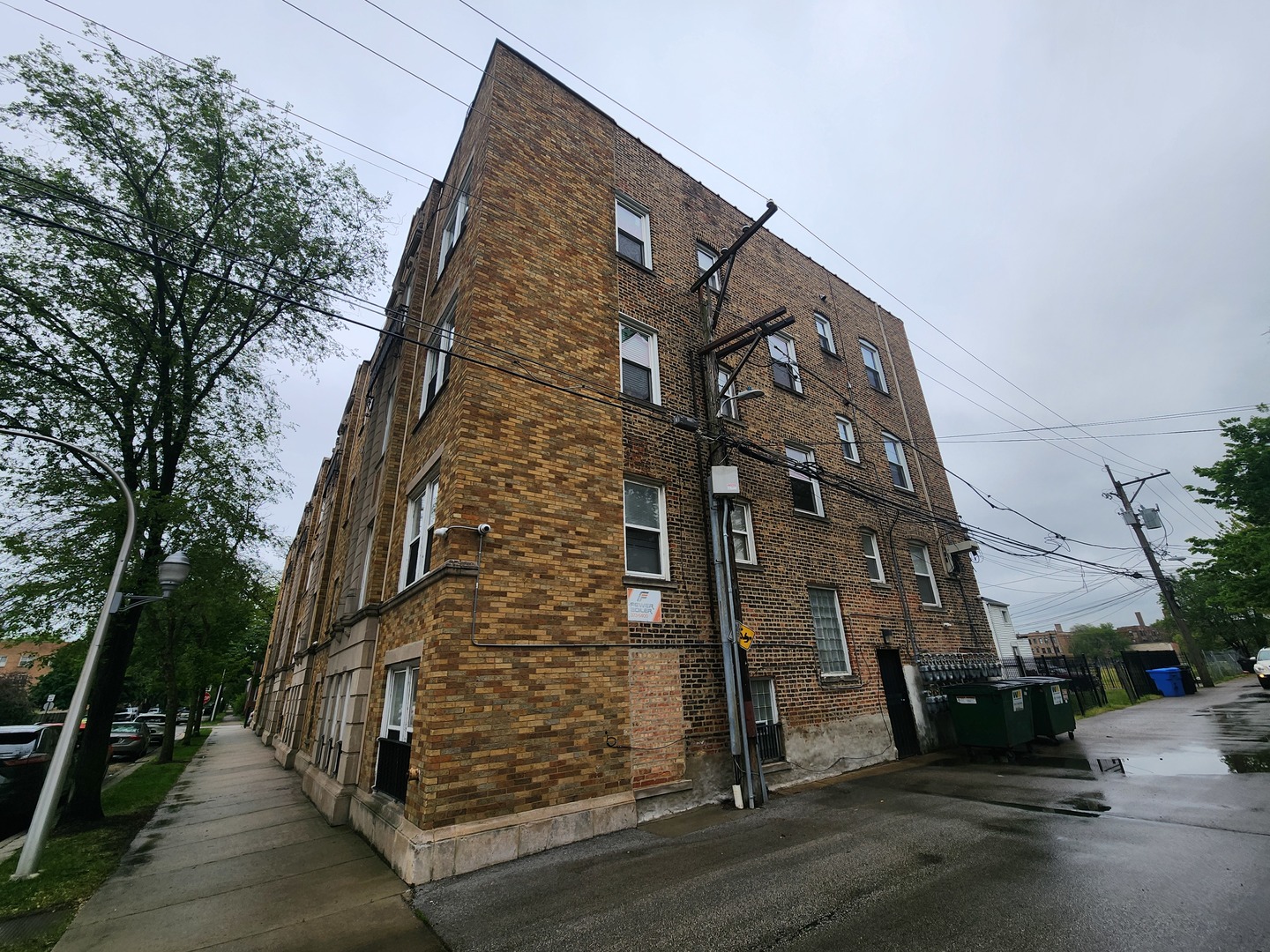 7000 S East End Avenue 303