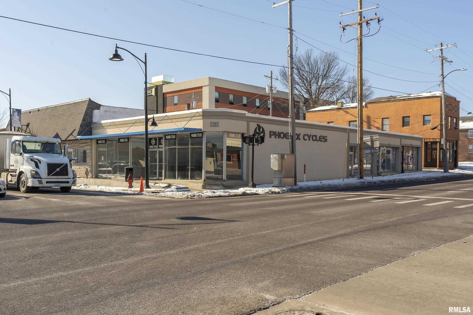 300 S ILLINOIS Avenue
