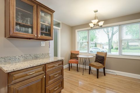 Tiny photo for 11226 Mandel Avenue, Westchester, IL 60154 (MLS # 12622631)