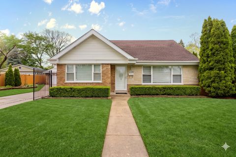 Photo of 11226 Mandel Avenue, Westchester, IL 60154 (MLS # 12622631)