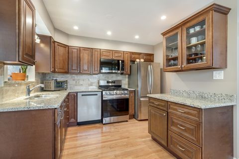 Tiny photo for 11226 Mandel Avenue, Westchester, IL 60154 (MLS # 12622631)