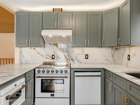 Tiny photo for 22566 W Lillian Place, Antioch, IL 60002 (MLS # 12607985)