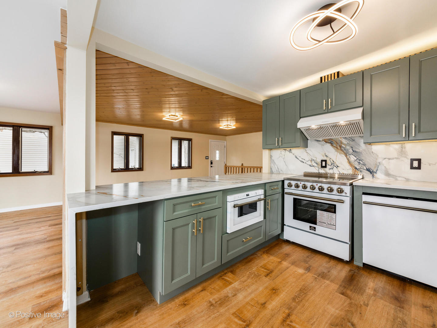 22566 W Lillian Place