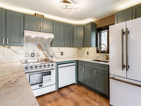 Tiny photo for 22566 W Lillian Place, Antioch, IL 60002 (MLS # 12607985)