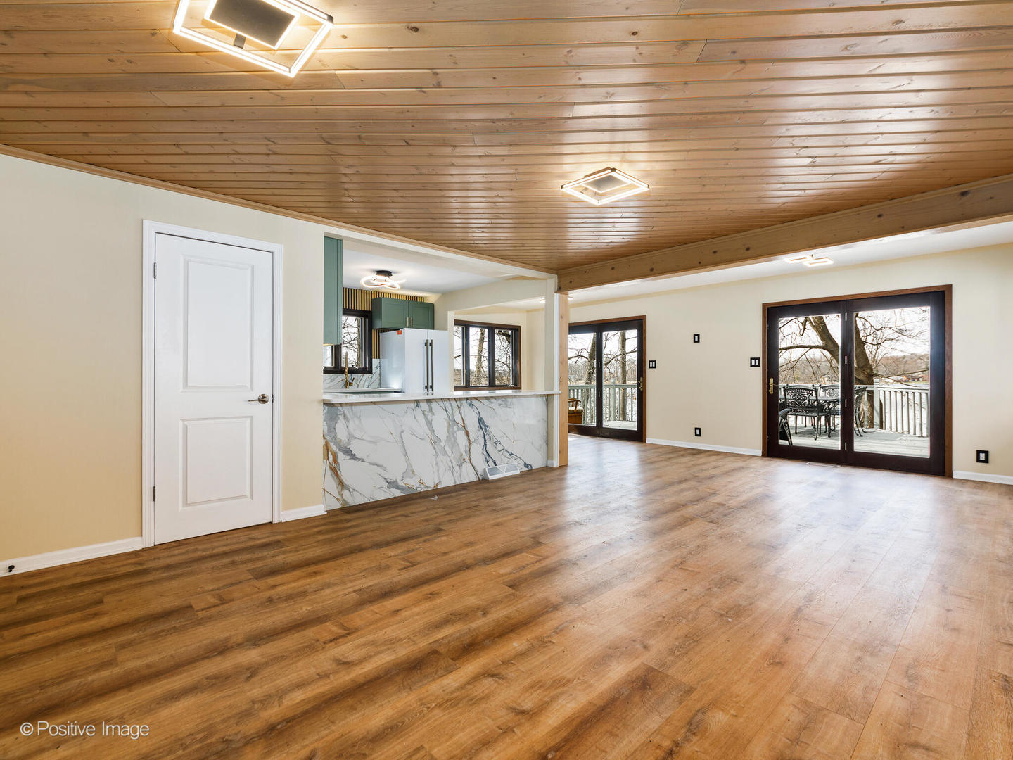 22566 W Lillian Place