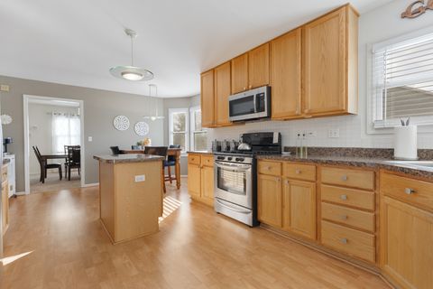 Tiny photo for 2865 Winchester Drive, Elgin, IL 60124 (MLS # 12548257)