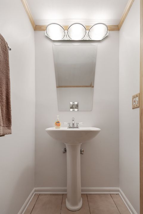 Tiny photo for 2865 Winchester Drive, Elgin, IL 60124 (MLS # 12548257)