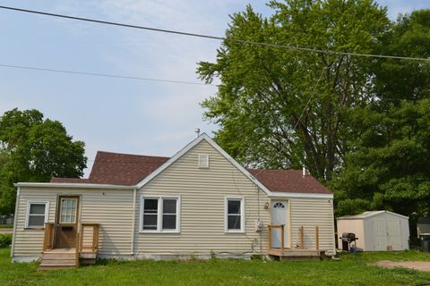 1202 Ave K Sterling IL 61081