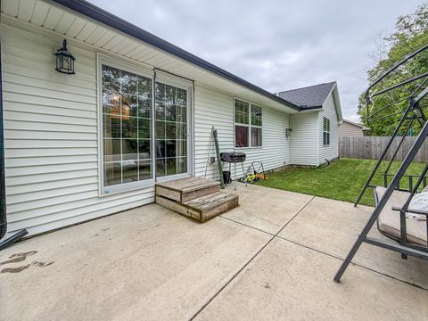 Tiny photo for 2509 N Fairfield Drive, Urbana, IL 61802 (MLS # 12609223)