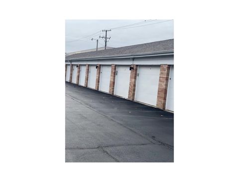 Tiny photo for 18320 Robin Lane #D2, Homewood, IL 60430 (MLS # 12614214)