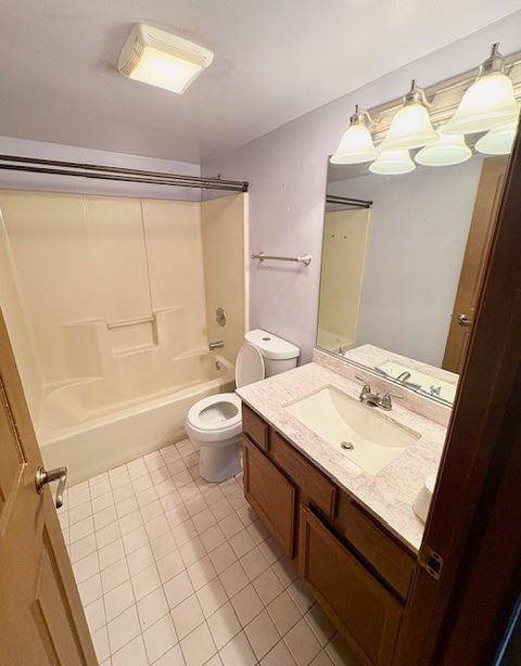 Tiny photo for 18320 Robin Lane #D2, Homewood, IL 60430 (MLS # 12614214)