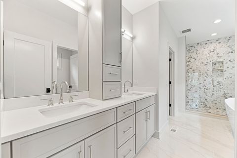 Tiny photo for 1672 Huntington Lane, Highland Park, IL 60035 (MLS # 12604030)