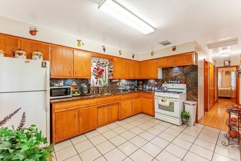 Tiny photo for 2834 Highland Avenue, Berwyn, IL 60402 (MLS # 12522179)