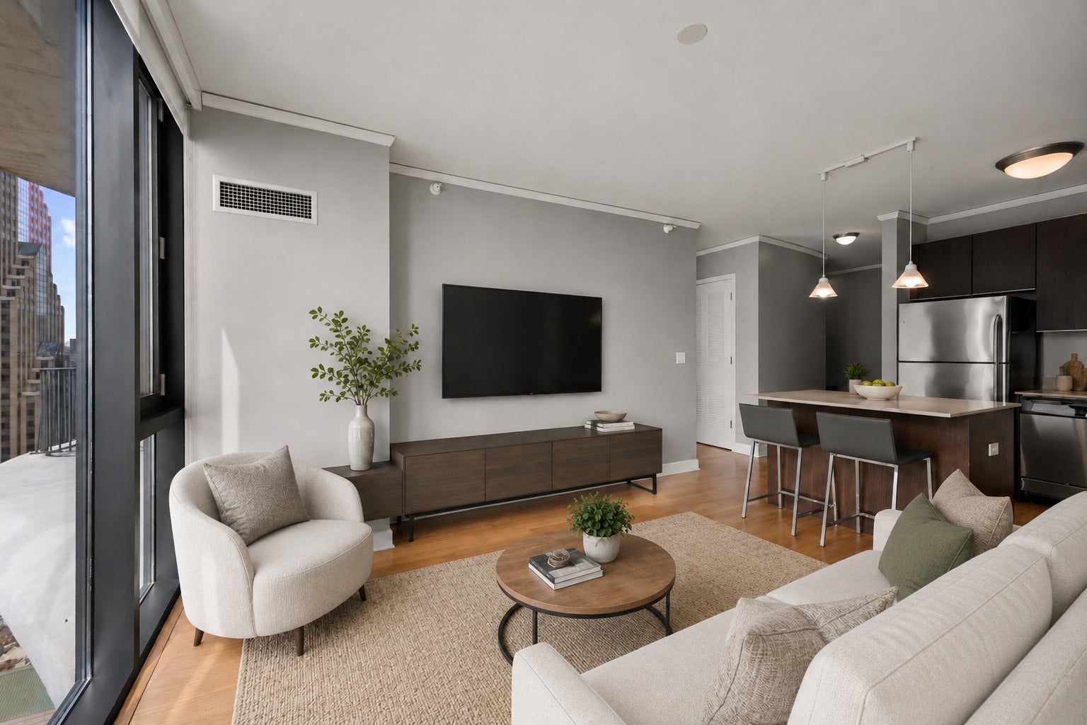 225 N Columbus Drive 5611
