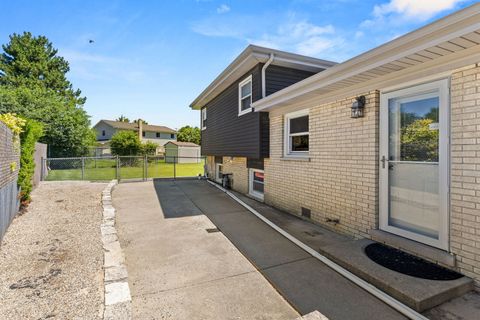 Tiny photo for 3N445 Jill Court, Elmhurst, IL 60126 (MLS # 12676553)