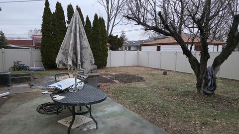 Tiny photo for 887 Ingram Place, Des Plaines, IL 60016 (MLS # 12537475)