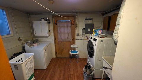 Tiny photo for 887 Ingram Place, Des Plaines, IL 60016 (MLS # 12537475)