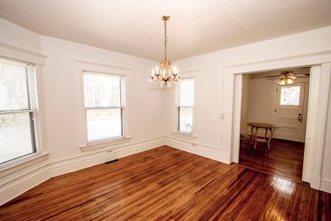 Tiny photo for 1027 Grant Avenue, Rockford, IL 61103 (MLS # 12630829)