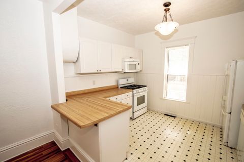 Tiny photo for 1027 Grant Avenue, Rockford, IL 61103 (MLS # 12630829)