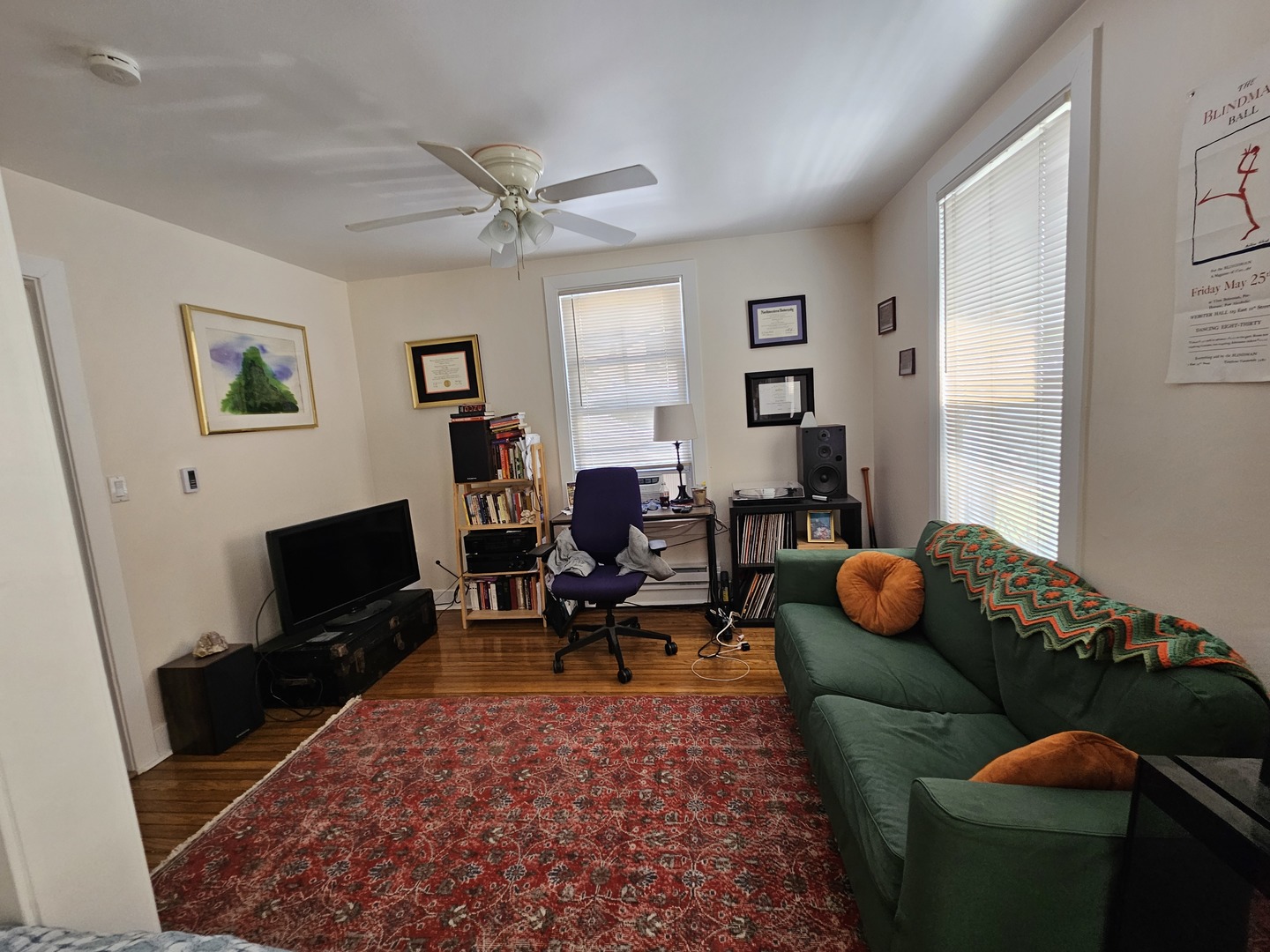 7328 N Honore Street COACHHS-1