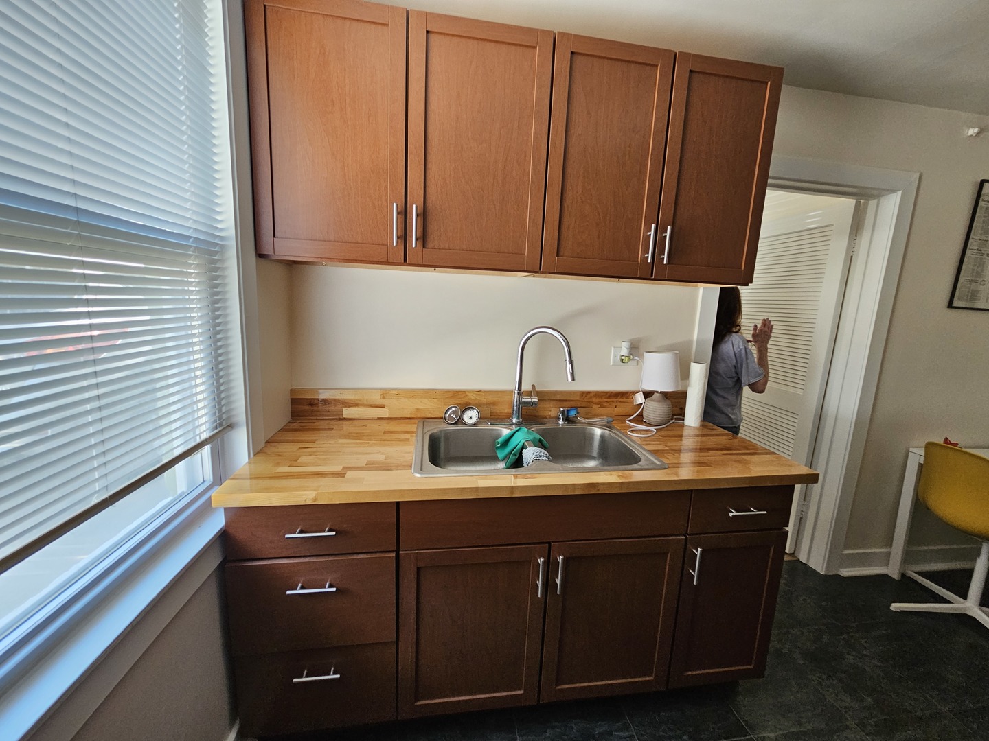 7328 N Honore Street COACHHS-1