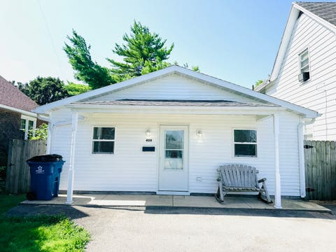 Tiny photo for 411 W Washington Street, Hoopeston, IL 60942 (MLS # 12692972)