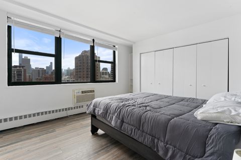 Tiny photo for 1445 N State Parkway #1904, Chicago, IL 60610 (MLS # 12673834)