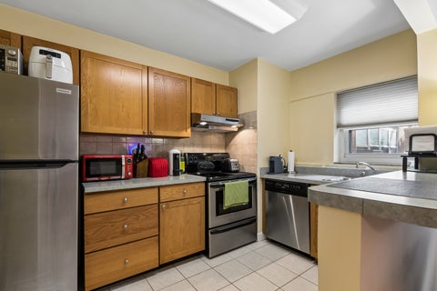Tiny photo for 4970 N Marine Drive #321, Chicago, IL 60640 (MLS # 12759299)