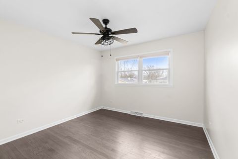 Tiny photo for 18W089 Claremont Drive, Darien, IL 60561 (MLS # 12535118)