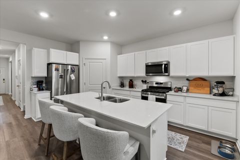 Tiny photo for 3373 Seeley Court, Yorkville, IL 60560 (MLS # 12539052)