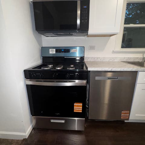 Tiny photo for 3S276 Gates Place, Warrenville, IL 60555 (MLS # 12740930)
