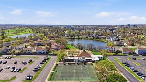 Tiny photo for 1500 Robin Circle #112, Hoffman Estates, IL 60169 (MLS # 12634111)