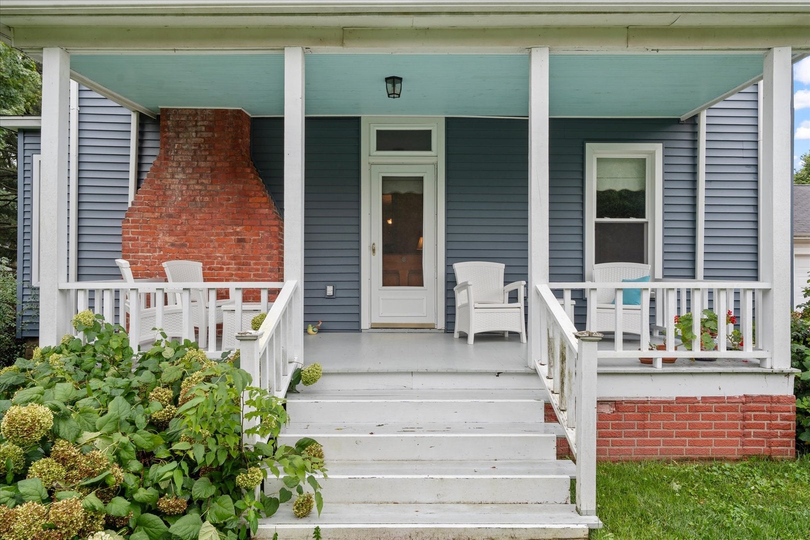 321 N High Street