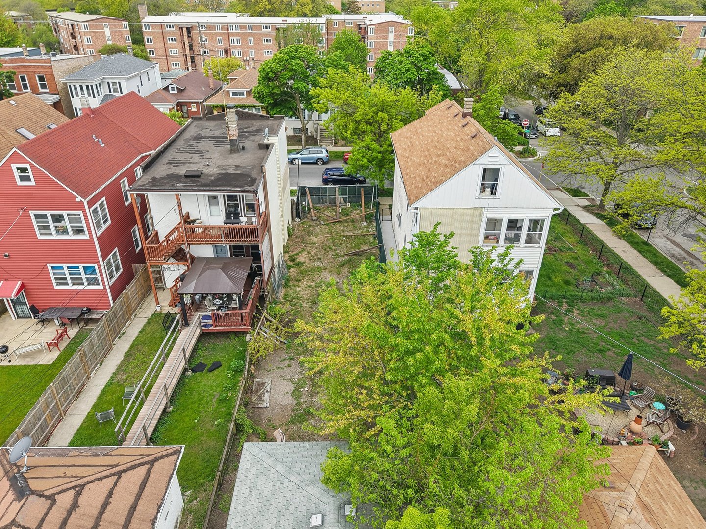 6131 N Wolcott Avenue