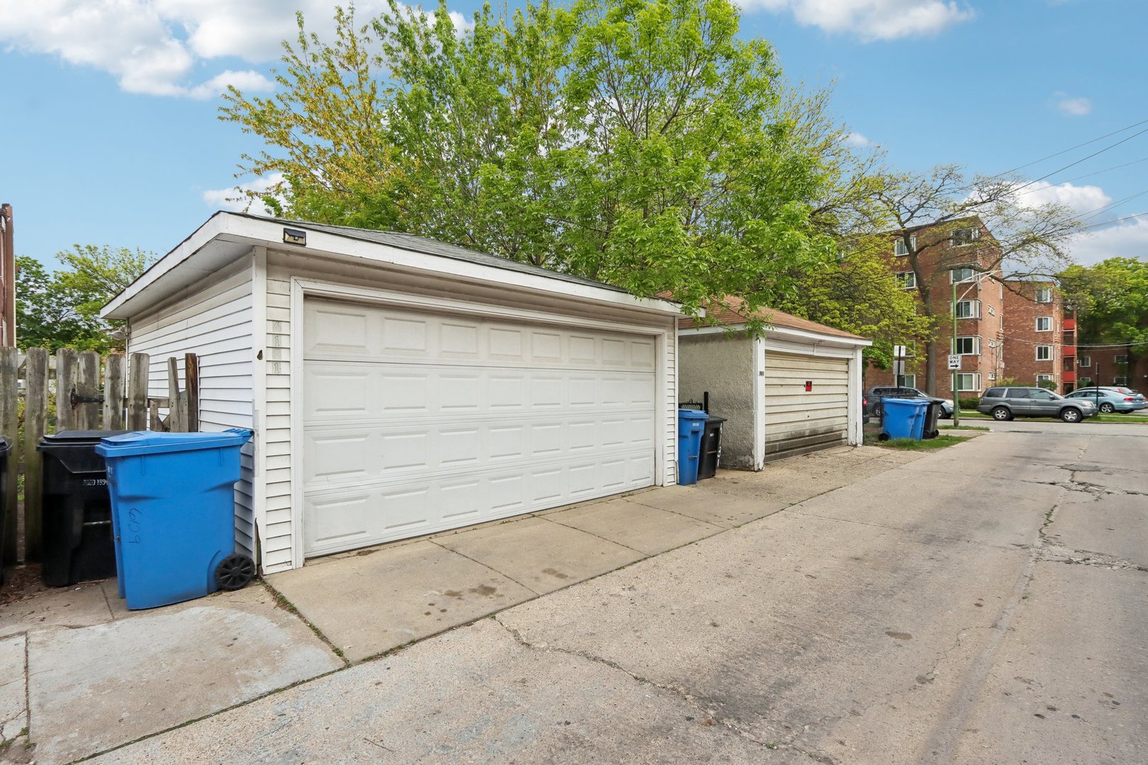 6131 N Wolcott Avenue