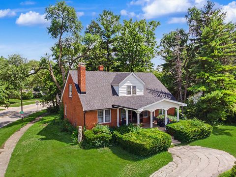 Photo of 386 Sauk Trail, Park Forest, IL 60466 (MLS # 12689599)