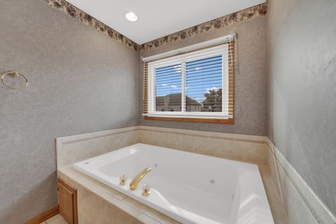 Tiny photo for 4823 W 106th Street, Oak Lawn, IL 60453 (MLS # 12508880)