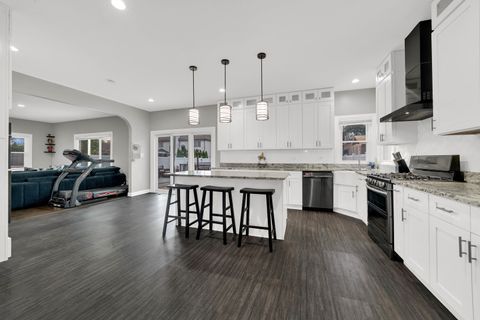 Tiny photo for 4823 W 106th Street, Oak Lawn, IL 60453 (MLS # 12508880)