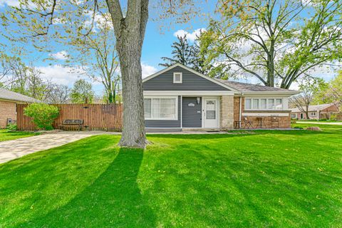 Photo of 343 Osage Street, Park Forest, IL 60466 (MLS # 12627552)