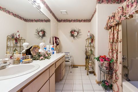 Tiny photo for 17273 Lakebrook Drive, Orland Park, IL 60467 (MLS # 12532521)