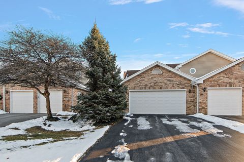 Tiny photo for 17273 Lakebrook Drive, Orland Park, IL 60467 (MLS # 12532521)